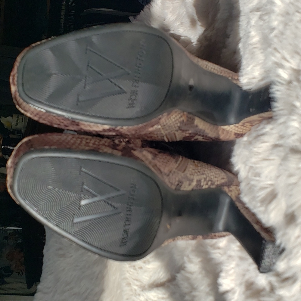 Worthington Platform Boots - Picture 5 of 8